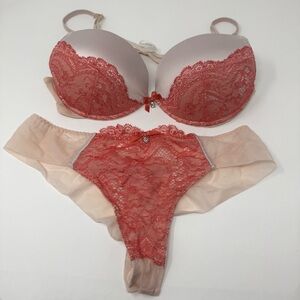 Intimissimi Beige Bra trimmed in Coral Lace and Tulle panty. Size 38B and Medium